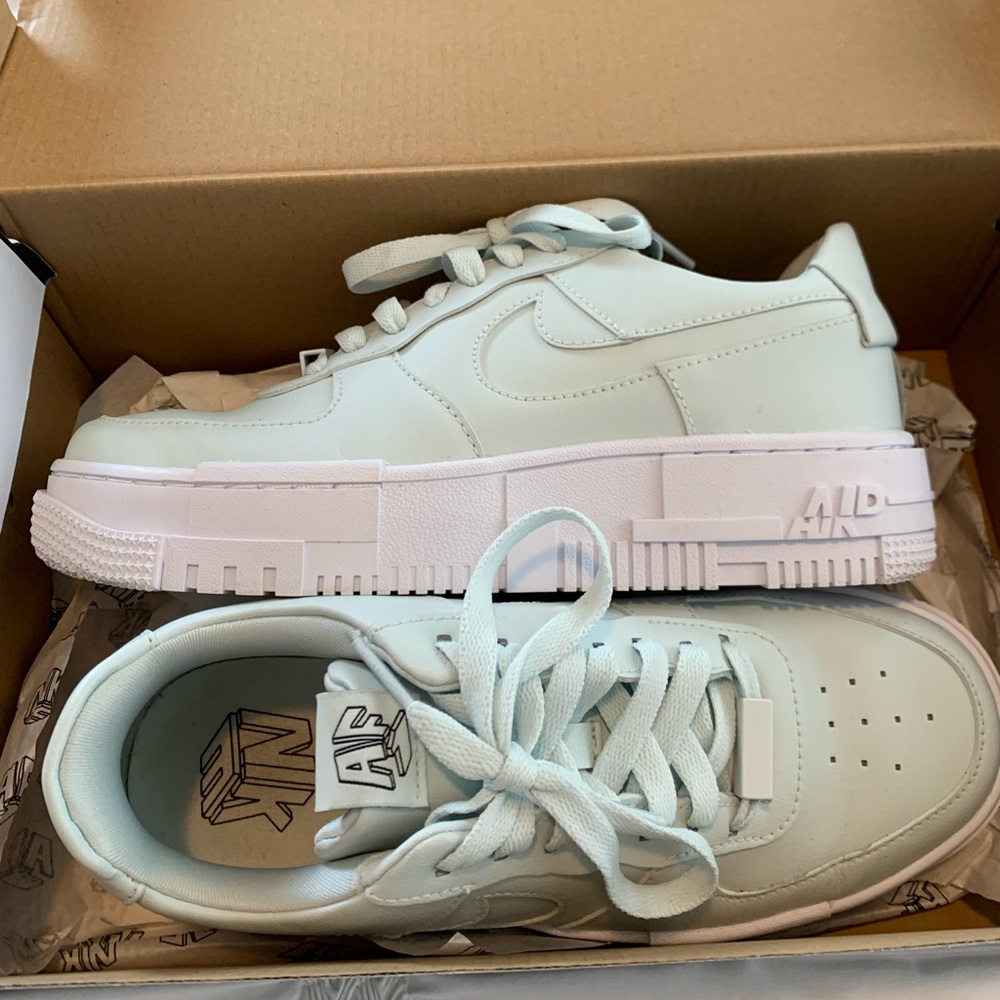 Nike Airforce 1 Pixel “Ghost Aqua” limited edition